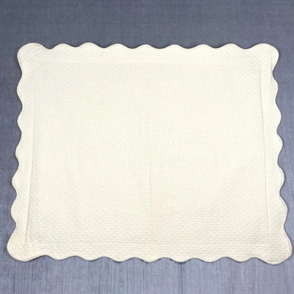 Vtg Shavel Pillow‎ Sham Standard Portugal Cotton Blend Matelassé Medallion